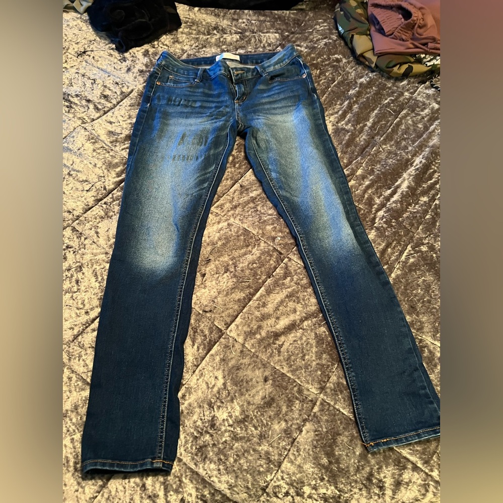 No Boundaries Classic Blue Jeans